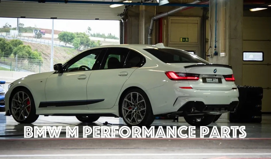 Компания BMW показала седан BMW 3-Series с пакетом M Performance