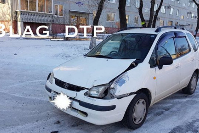 Водитель «скорой» пострадал в ДТП трёх автомобилей в Благовещенске
