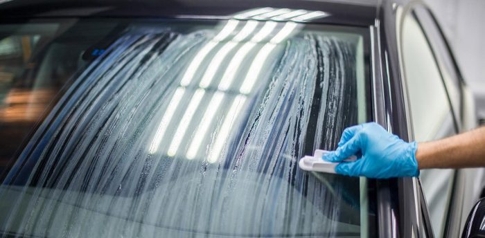 Антидождь — надежная защита стекла автомобиля