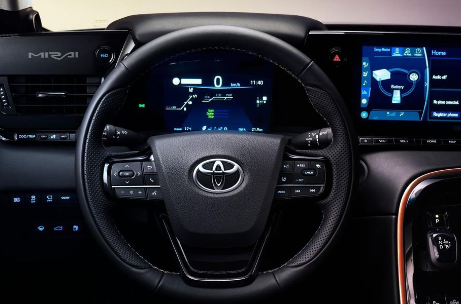 Водородная Toyota Mirai сменила поколение