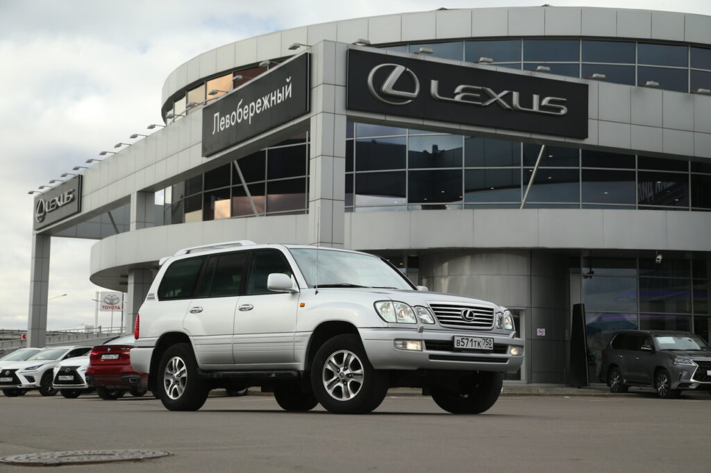 В России обнаружен внедорожник Lexus с пробегом 1 млн километров