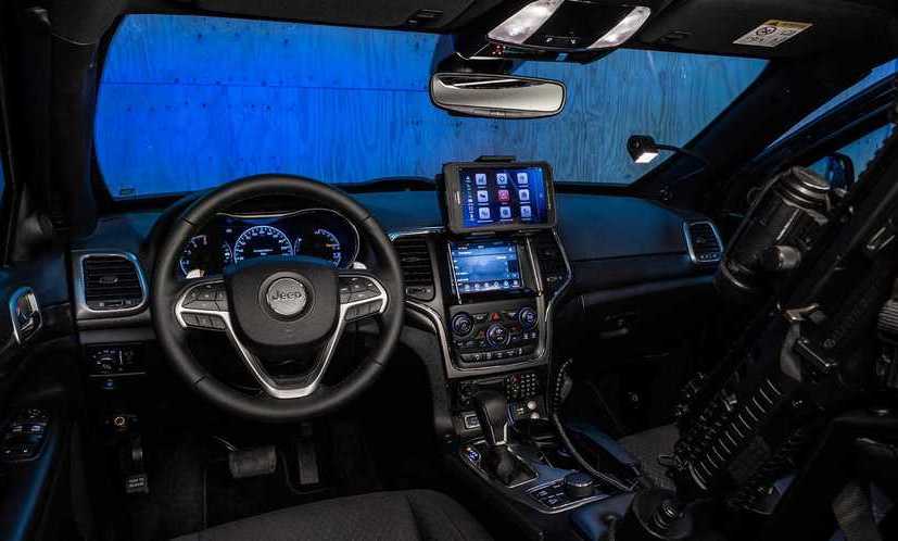 Полиция Италии получила бронированный Jeep Grand Cherokee‍