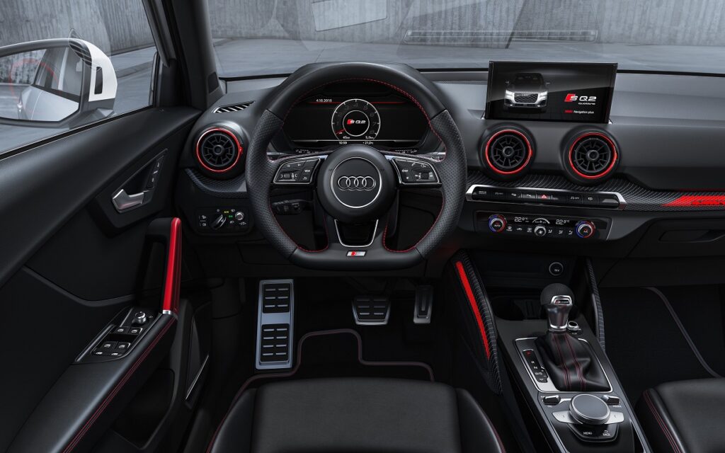 Компания Audi представила "заряженную" версию Audi SQ2