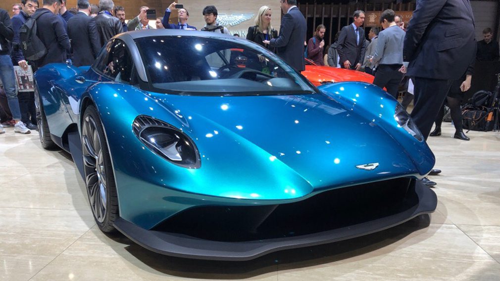 Новый Aston Martin Vanquish получит механическую КПП