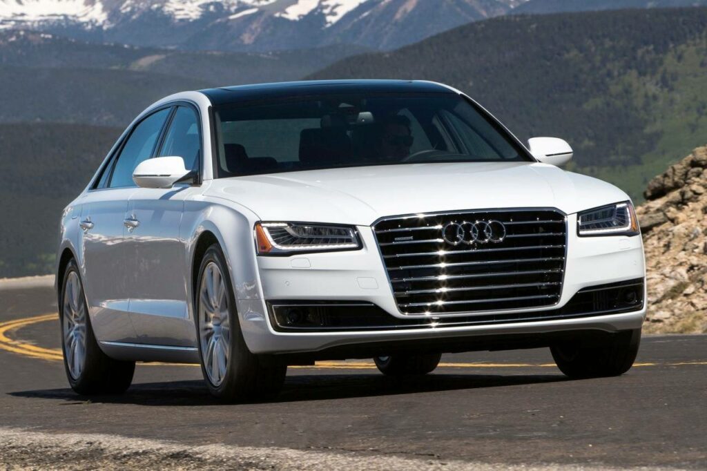 Audi отзывает почти 5 тысяч дизельных седанов A8