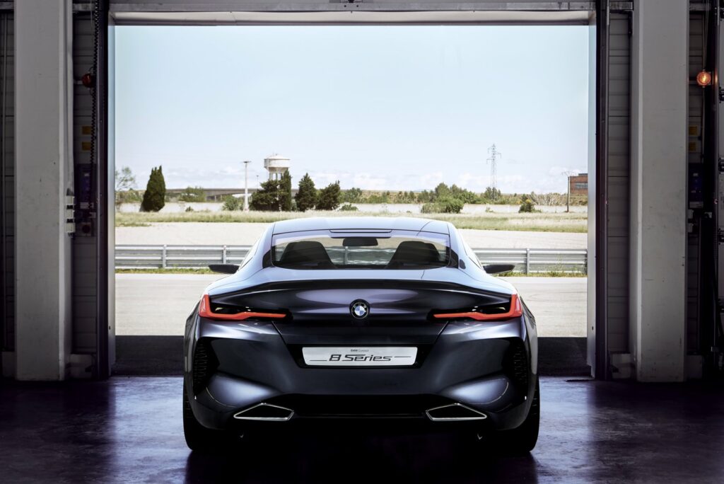 Выпуск купе BMW 8-Series стартует в 2018 году
