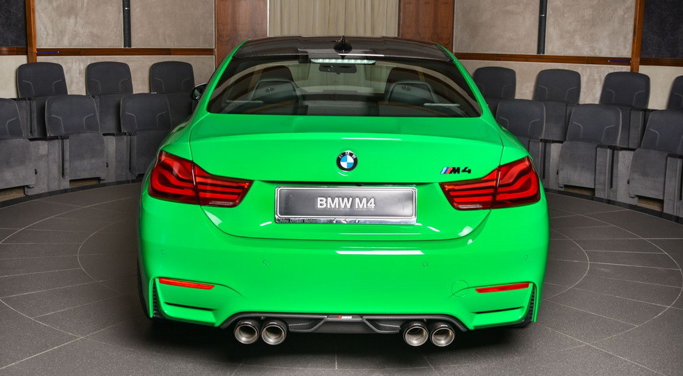 В Дубае продают новый BMW M4 по прозвищу «лягушонок»