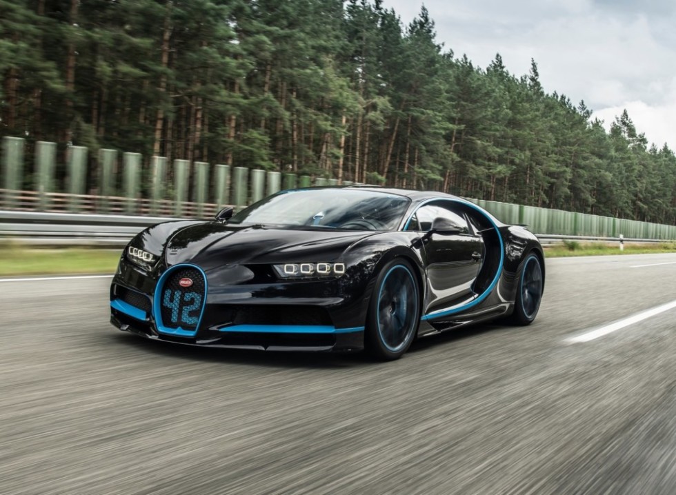 Первый покупатель из РФ получил гиперкар Bugatti Chiron за €3,5 млн
