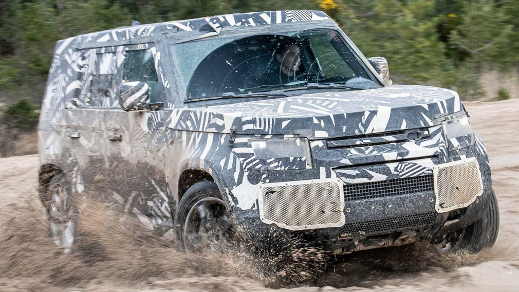 Новый Land Rover Defender заметили во время тестирования в Индии