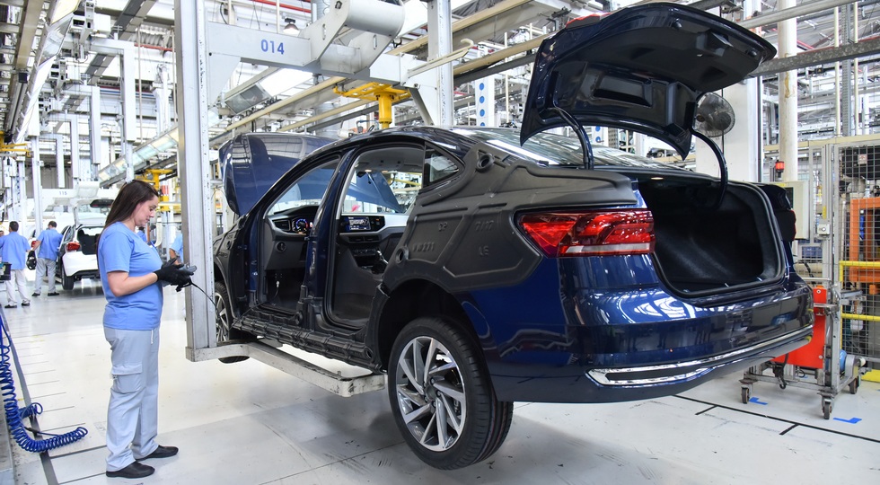 Volkswagen начал серийное производство нового поколения седана Polo