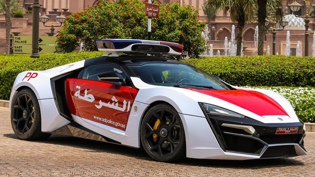 Гиперкар Lykan HyperSport поступил на службу в полицию Абу-Даби
