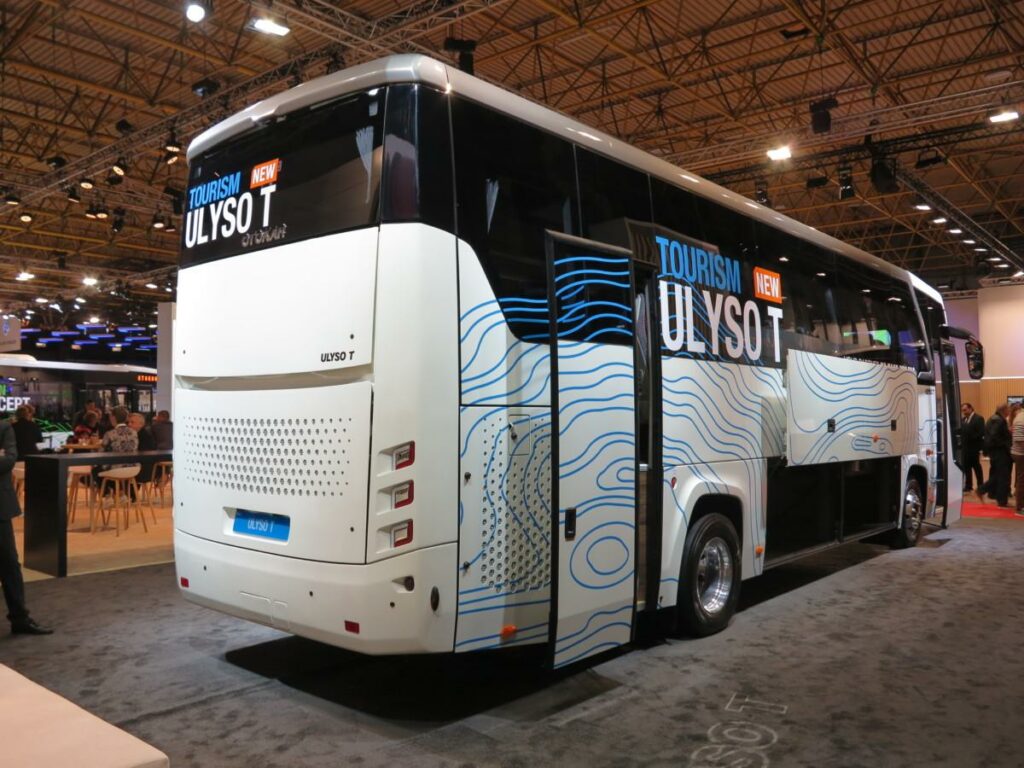 Представлен туристический автобус Ulyso T с необычным дизайном