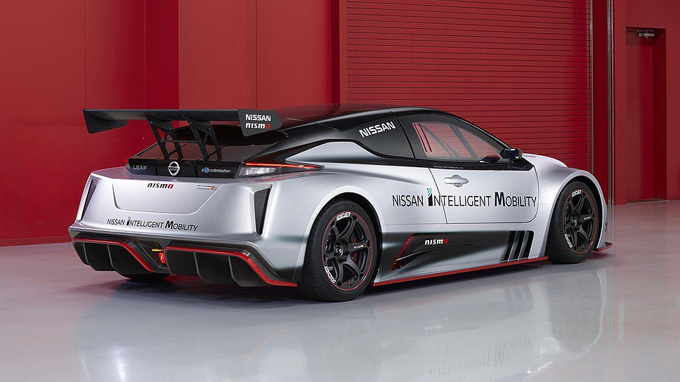 Nissan представил гоночный электромобиль Nissan Leaf Nismo RC