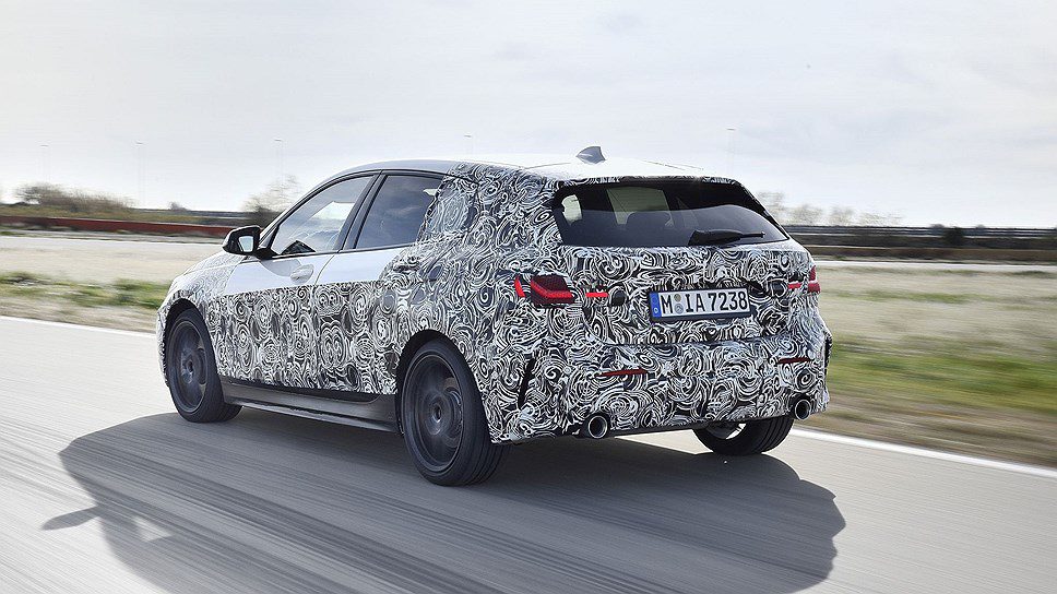 Новый хэтчбек BMW 1-Series получит 302-сильный двигатель