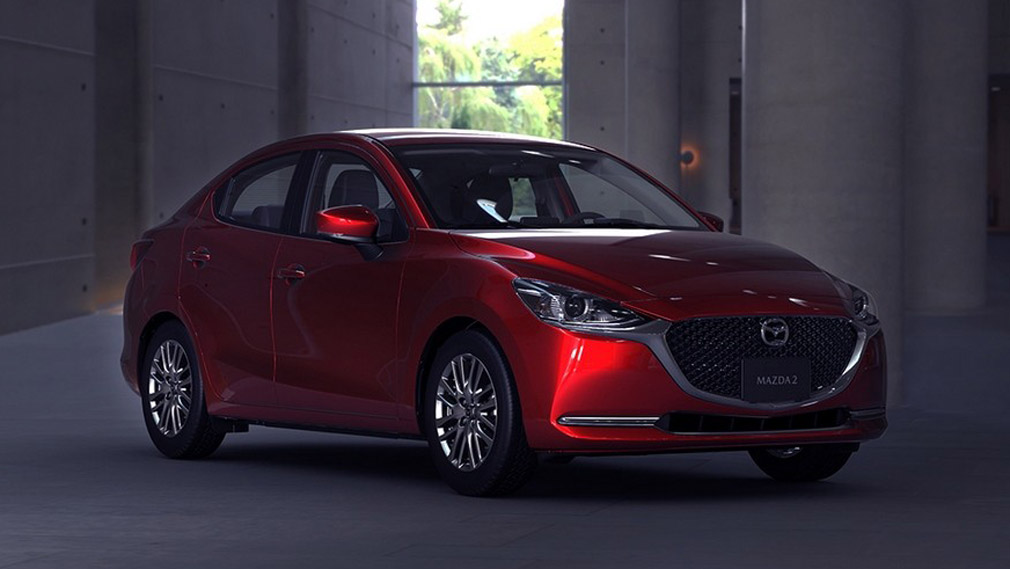 Компания Mazda представила обновленный седан Mazda 2