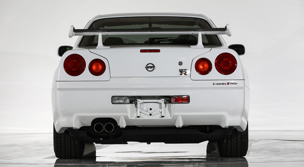 На аукционе в январе продадут редкий Nissan Skyline GT-R без пробега