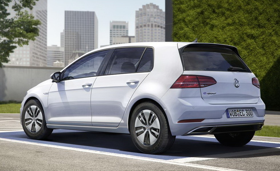 Volkswagen в два раза увеличивает производство электрокара E-Golf
