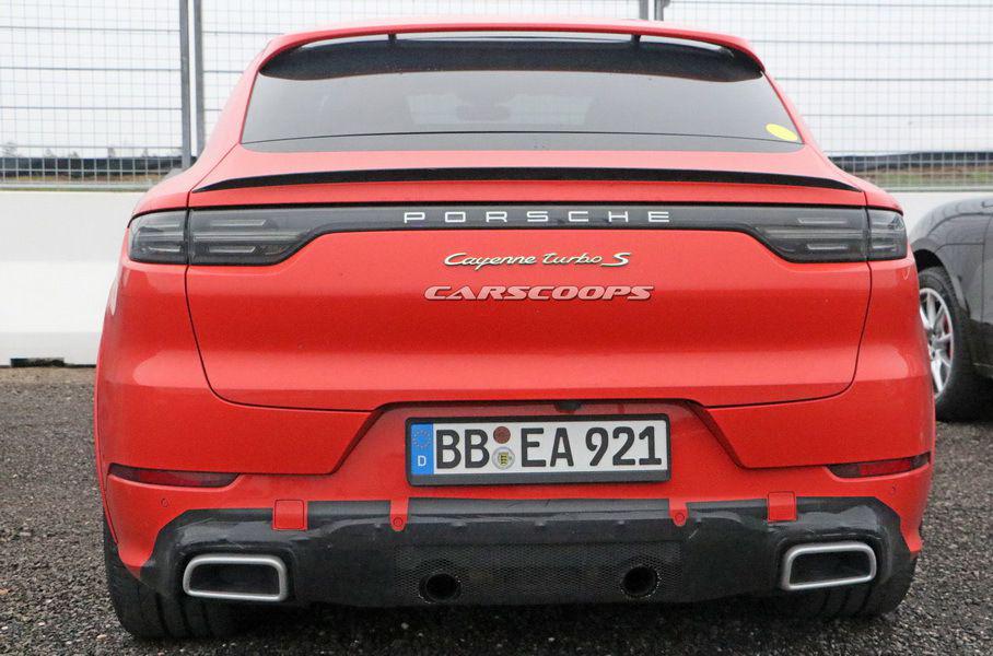 Экстремальный 800-сильный Porsche Cayenne заметили на тестах