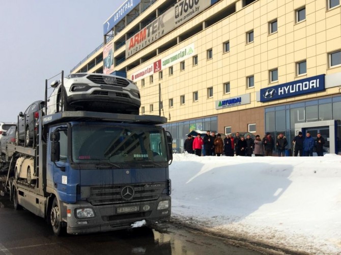 «Автотор» начал поставки легковых автомобилей Hyundai в Белоруссию