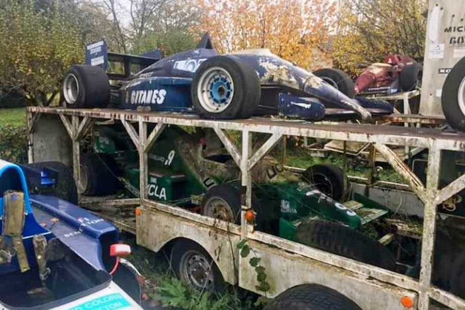 Во Франции нашли заброшенную коллекцию болидов «Формулы-1»