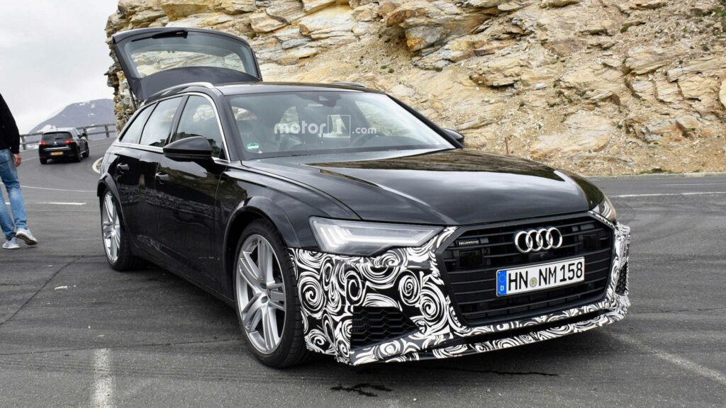 Новый универсал Audi RS6 Avant замечен на тестах почти без камуфляжа