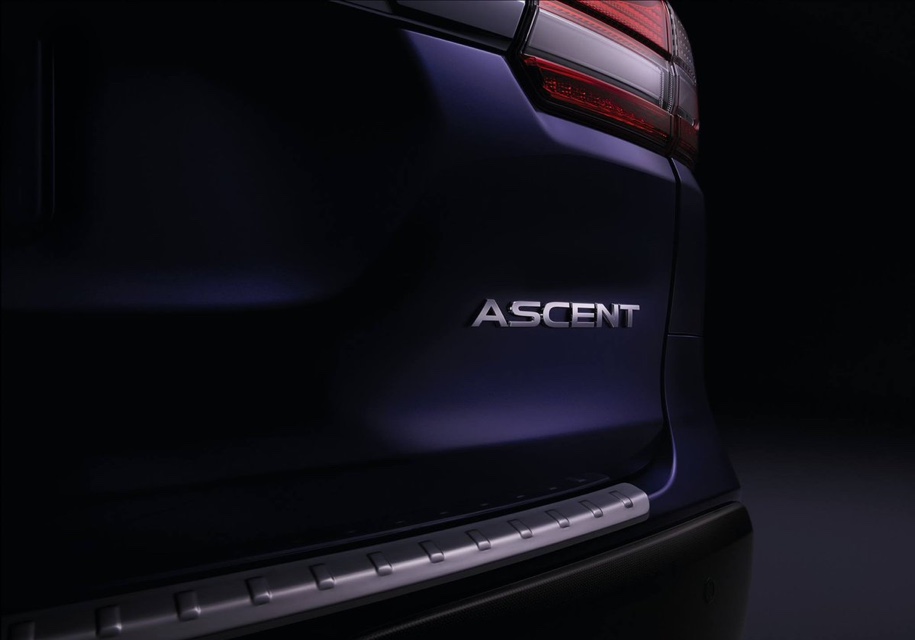 Subaru показала новый семиместный кроссовер Ascent на тизере