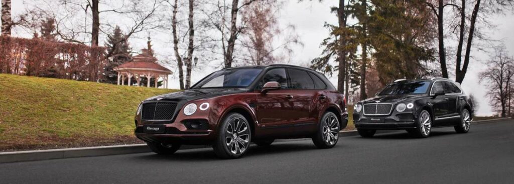 Bentley привез в Россию новые версии кроссовера Bentayga