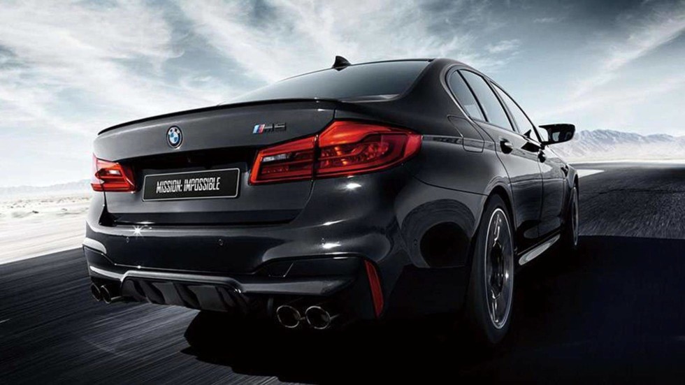 BMW представила в Японии особую версию седана BMW M5