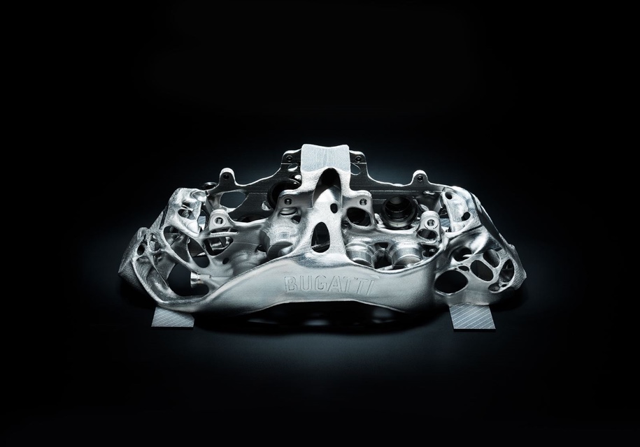 В Bugatti начали создавать тормозные суппорты с помощью 3D-принтера