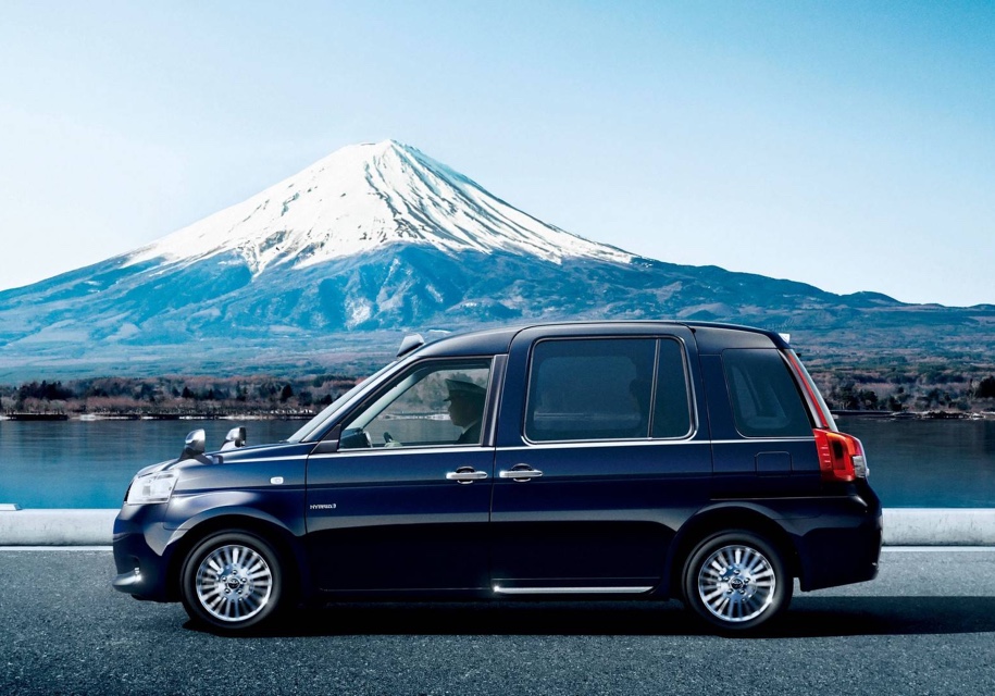 Toyota представила новое поколение японского такси