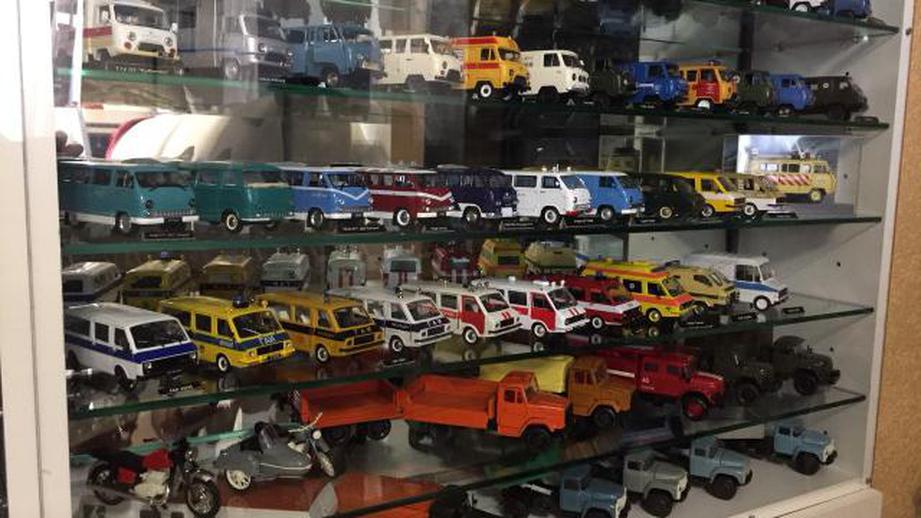 Житель Новосибирска продает уникальную коллекцию машинок за 1 млн