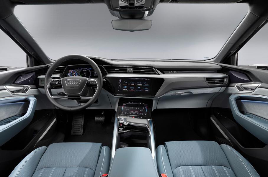 Представили электрический купе-кроссовер Audi e-tron Sportback