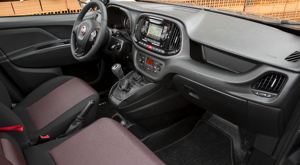 В России начались продажи обновленного фургона Fiat Doblo‍