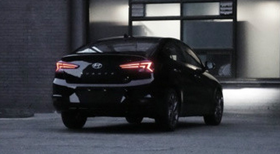 Обновленный седан Hyundai Elantra показали на «рекламных» фото