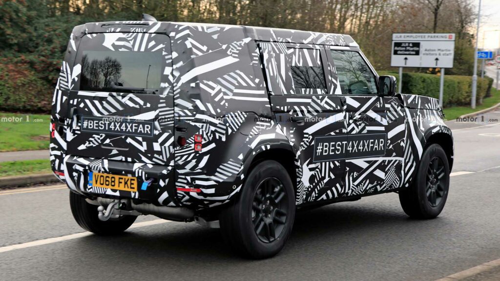 Стали известны новые подробности о внедорожнике Land Rover Defender