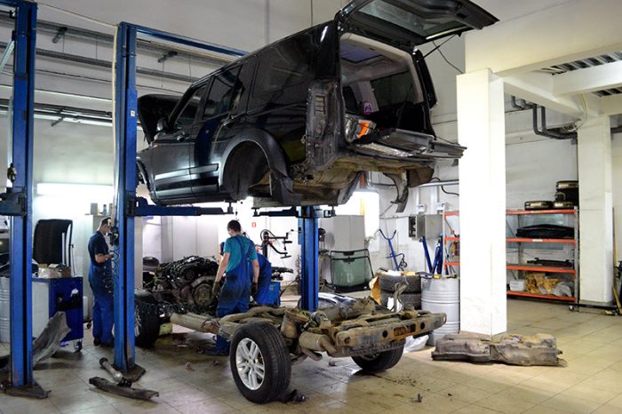 Кто готов помочь с ремонтом Land Rover?