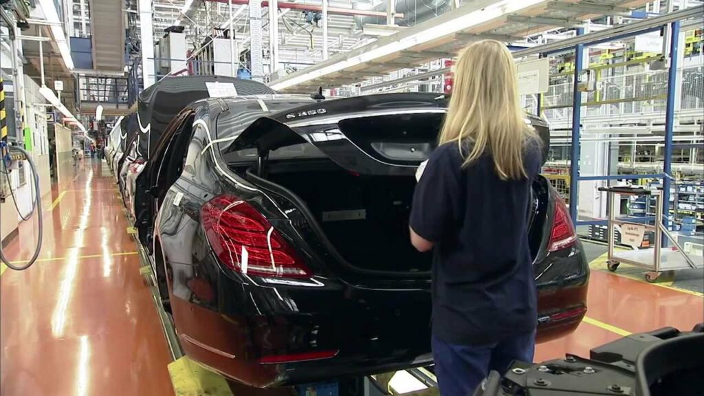 Известны сроки запуска завода Mercedes-Benz в Подмосковье