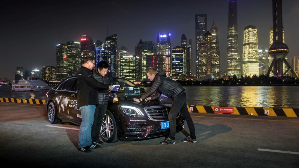 Mercedes-Benz начал тесты беспилотного Mercedes-Benz S‑Class в Шанхае