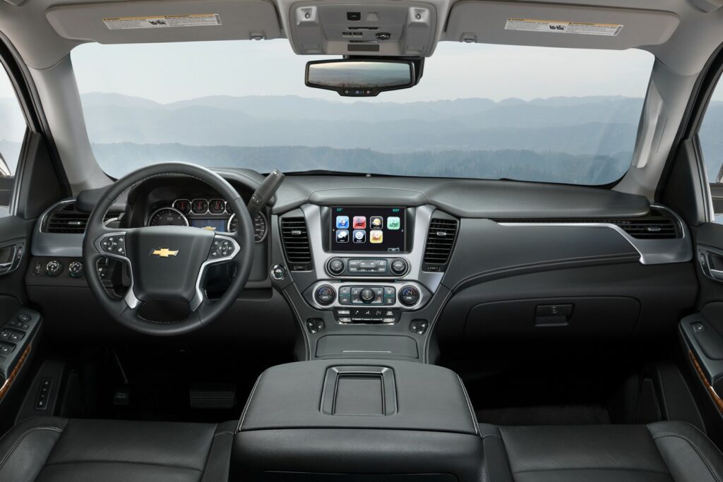 Внедорожник Chevrolet Tahoe 2018 модельно года появился на российском рынке