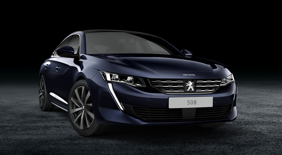Компания Peugeot официально представила новый лифтбек Peugeot 508