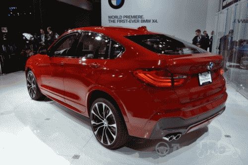 BMW представил компактный кроссовер-купе