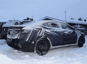 Фотошпионы заметили на тестах Hyundai Elantra