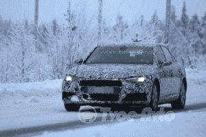 Audi тестирует обновленный седан A4 а заснеженной дороге