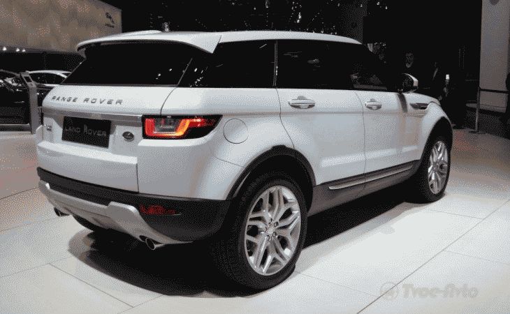 На автосалоне в Женеве представили обновленный Range Rover Evoque