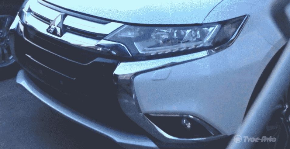 Новое фото обновленного Mitsubishi Outlander появилось в сети