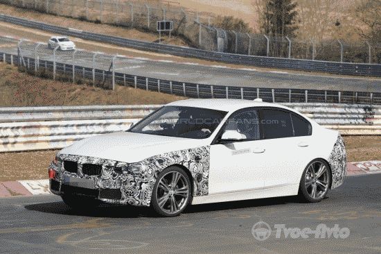 Гибридный BMW 3-Series попался на трассе Нюрбургринга 