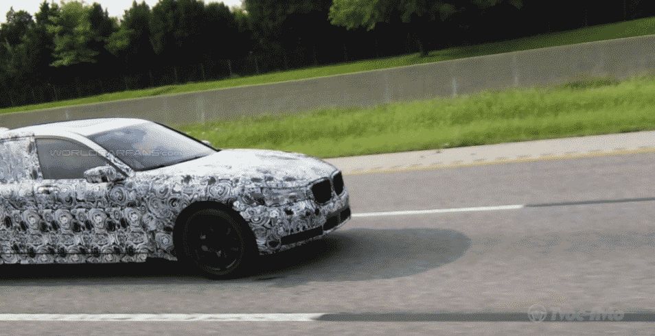 Новое поколение BMW 7-Series проходит тесты