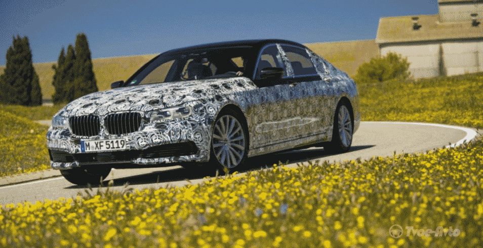 BMW официально показал первые фото нового поколения 7-Series