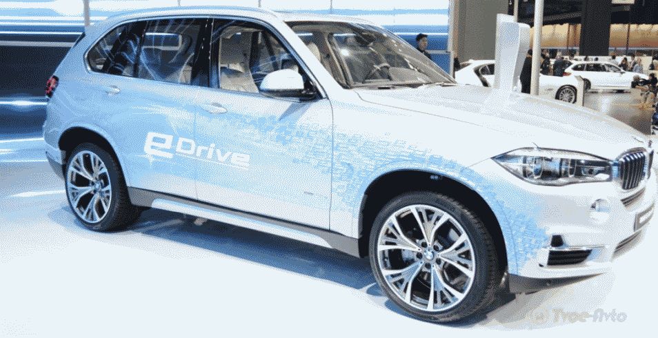Мировая премьера кроссовера BMW X5 xDrive40e состоялась в Шанхае