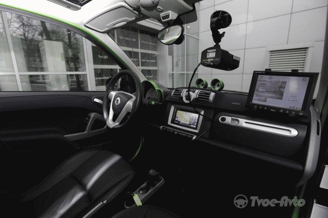 За московскими парковками будет следить электрический smart